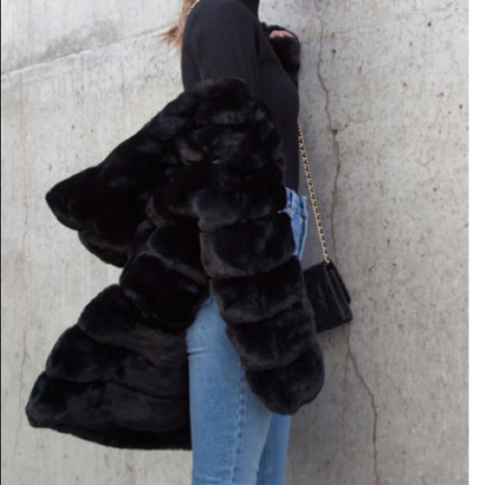 ✨LAST ONE✨PARIS Chic faux fur hooded coat/jacket - Picture 2 of 8